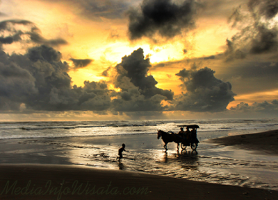 Pantai Parang Tritis