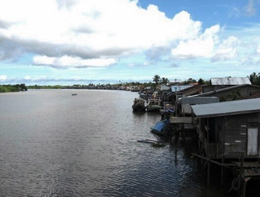 Sungai Pawan Ketapang Dari Dekat