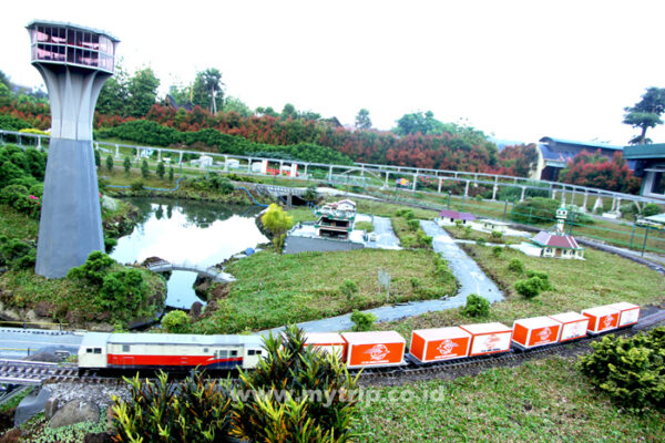 Taman Miniatur Kereta Api Lembang Bandung