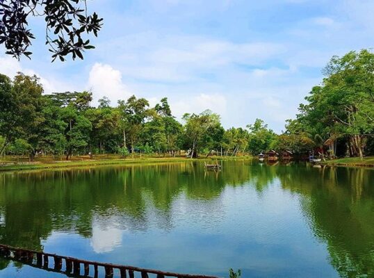 Taman Pancing Alam Mayang Pekanbaru Riau