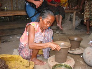 Berburu Gerabah Di Masbagik