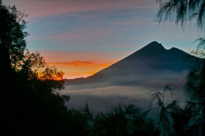 Gunung Rinjani dan Kaldera Danau Segara Anak