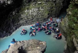 Cave Tubing Kali Suci Gunung Kidul
