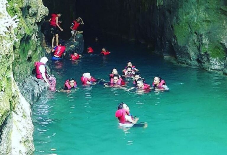 Citumang: Objek Rekreasi Mempunyai Daya Magnet Khusus Citumang: Objek Rekreasi Mempunyai Daya Magnet Khusus