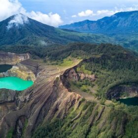 Danau Kelimutu