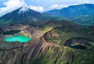 Danau Kelimutu