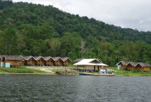 Danau Lindu