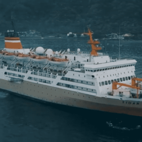 Kapal Pelni KM Tidar