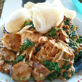 Lotek dan Gado-Gado Bu Ning Kuliner