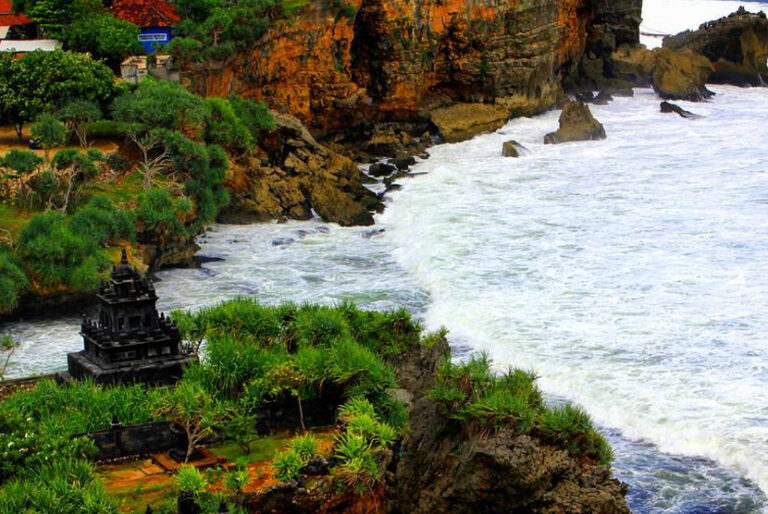 Pantai Ngobaran Gunung Kidul Yogyakarta, Pantai Dengan Nuansa Bali Pantai Ngobaran Gunung Kidul Yogyakarta, Pantai Dengan Nuansa Bali