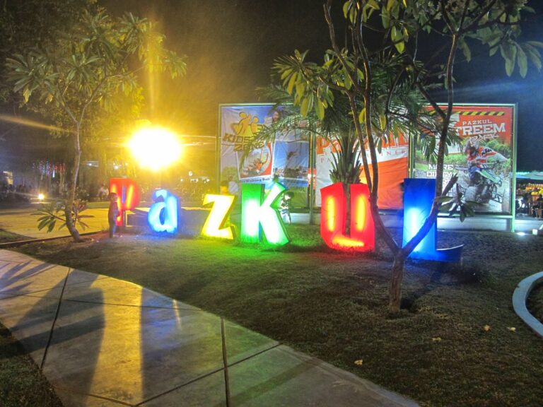 Pazkul : Pasar Kuliner Sidoarjo Pazkul : Pasar Kuliner Sidoarjo