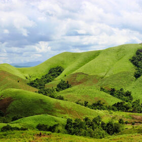Savana Bukit Teletubbies