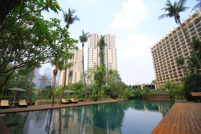 Menikmati Dekorasi Alam Indonesia di The Sultan Hotel Jakarta yang Berlokasi Strategis Menikmati Dekorasi Alam Indonesia di The Sultan Hotel Jakarta yang Berlokasi Strategis