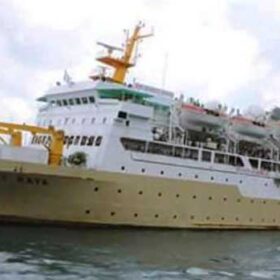 Kapal Pelni KM BUKIT RAYA
