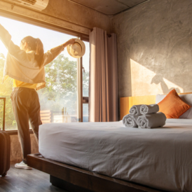 Staycation Jadi Alternatif saat Pelarangan Mudik Lebaran