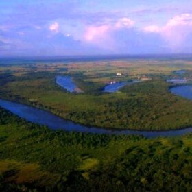 Sungai Pawan di Ketapang Kalbar
