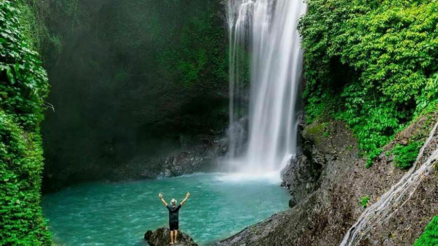 Air Terjun Aling-Aling yang Unik Bali