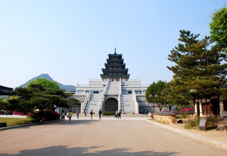 Mengenal Kehidupan Istana di Museum Nasional Istana Korea Mengenal Kehidupan Istana di Museum Nasional Istana Korea