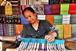 Berburu Songket Indah Khas Lombok Di Sukarara