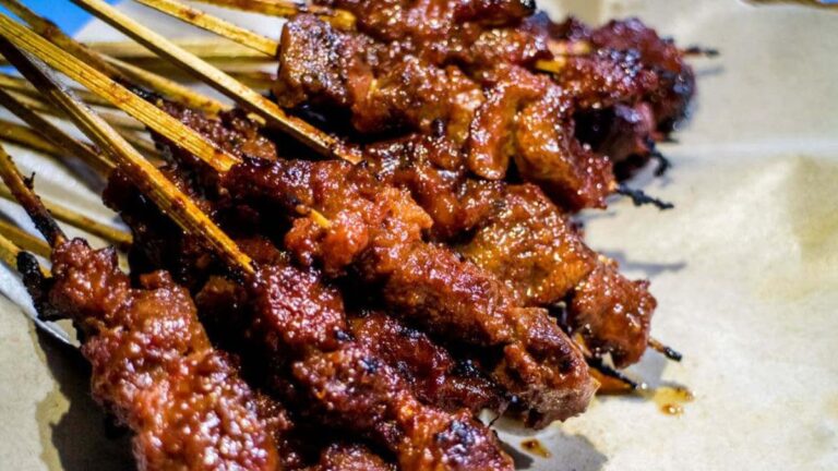 Enaknya Sate Rembiga, Layak Untuk Dicoba Enaknya Sate Rembiga, Layak Untuk Dicoba
