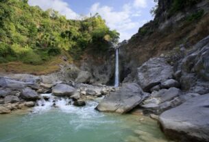 Air Terjun Mayung Putek Lombok