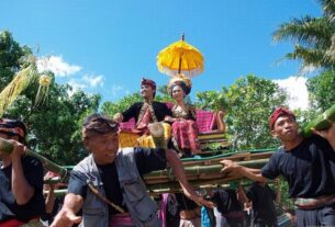 Hunting Foto Tradisi dan Upacara di Lombok