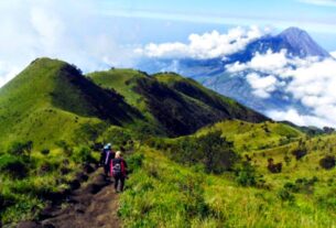 Soft Trekking di Batu Kucing Sembalun