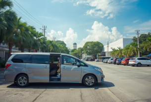 Sewa Mobil Jakarta untuk Liburan Keluarga Besar: Lebih Hemat Pakai Elf atau Hiace?