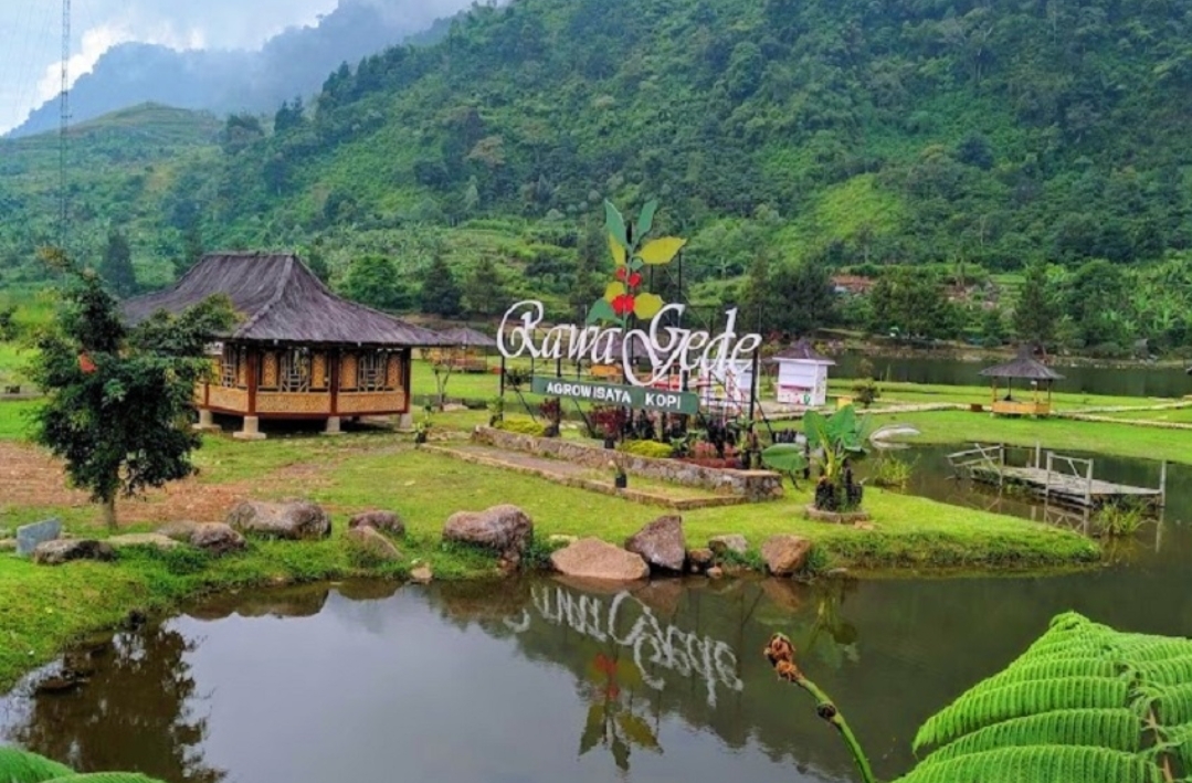 Pesona Telaga Rawa Gede: Wisata Alam Tenang di Bogor dengan Pemandangan Memukau